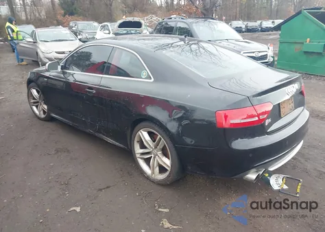 2010 Audi S5 4.2 Premium Plus from USA, damaged, VIN WAU3VAFR4AA022800